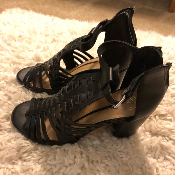 Black gladiator style heels - Picture 2 of 5